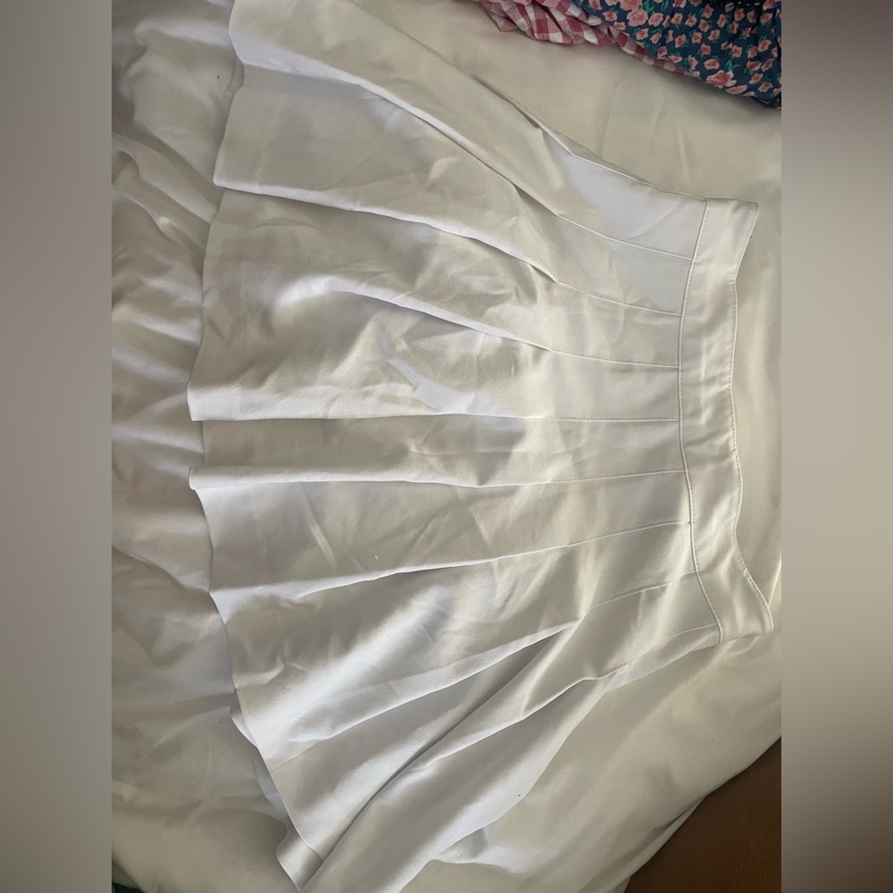 white tennis skirt